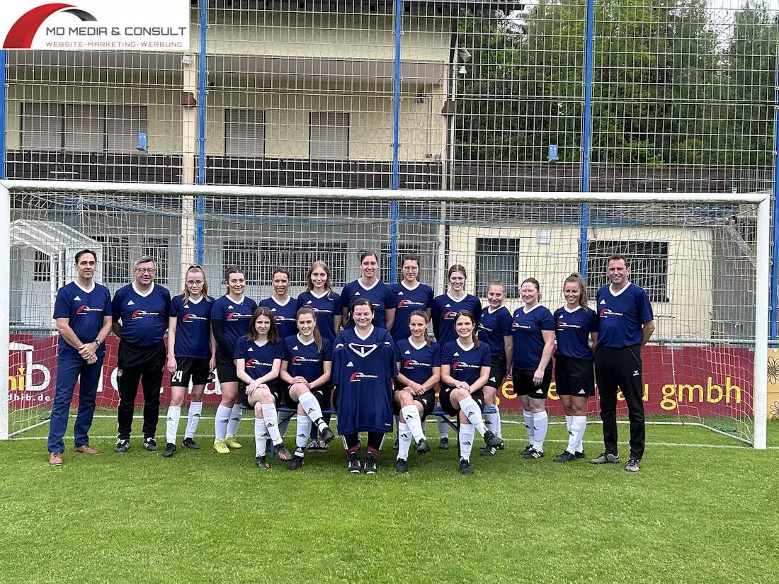 Trikot-Sponsoring für die Frauenmannschaft des SCW Obermain